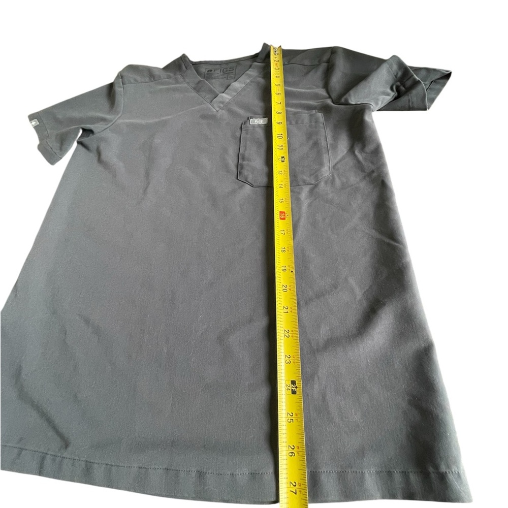 FIGS Men's Gray V-Neck Scrub Top Size XS - Picture 7 of 12